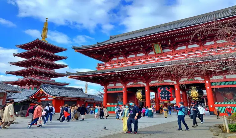 外国人が東京に来たらどこ行けばいいですか？